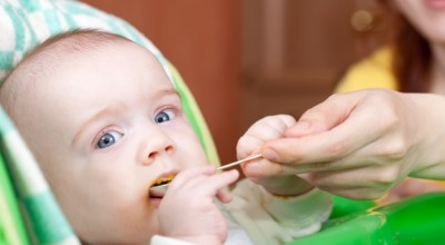 Как да въвеждаме правилно продуктите в хранителния режим на бебето?