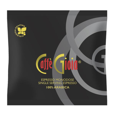Caffe Gioia Nera 100% arabica 10 бр. Кафе на дози Какво знаем за Caffe Gioia? Caffe Gioia е световен гигант в произвеждането на кафени изделия под различна форма, наложила се на световния пазар преди повече от Caffe Gioia Nera 100% arabica 10 бр. Кафе на 