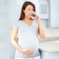 За водата и бременността... и кърменето