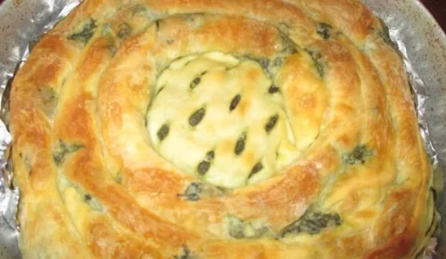 Баницата с лапад е много вкусна.