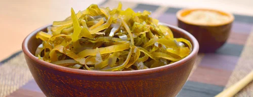 Кафявите водорасли келп са много вкусни и имат целебни свойства