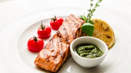 Мащерка е популярна подправка за вкусни ястия