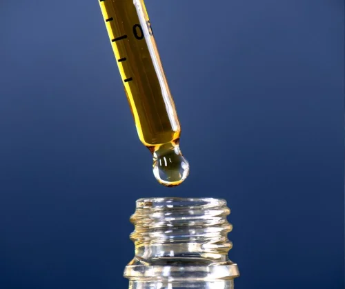 CBD продуктите доказано намаляват вътреочното налягане и облекчават симптомите на глаукома.