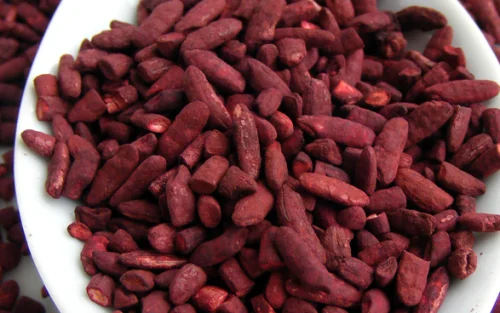 Red Yeast Rice от 21st Century помага за стабилизиране на количеството холестерол в кръвта и подобрява обмяната на мазнини.