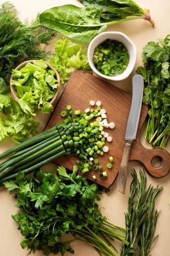 Vitamin K1 100 мкг 100 капсули на топ цена от Bioherba подпомага съсирването на кръвта