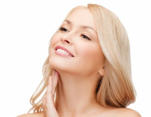 дълбоко хидратиращ и стягащ ефект - Lift Serum на топ цена почиства в дълбочина и свива порите