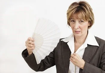 Menopause Spectrum With Estrog-100 от Doctor`s Best облекчава характерните симптоми на менопаузата