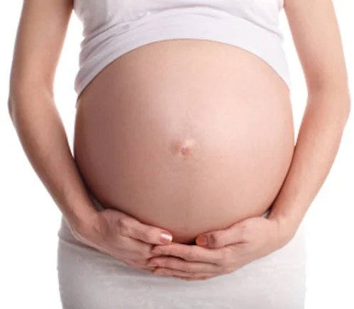 Vitamin Code Raw Prenatal капсули поддържа бременността и развитието на плода.