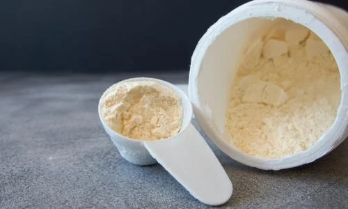 Коластра на прах за Силен Имунитет е натурален продукт за имунна подкрепа.