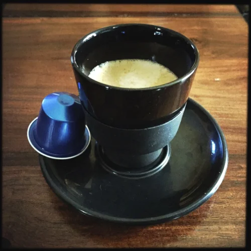 Nespresso Indriya from India 10 бр. Кафе капсули на уникална цена е смес от Арабика и Робуста с наситен вкус и страхотен аромат