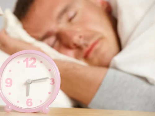 Melatonin от Now Foods облекчава свикването към смяна на часовите пояси, а също така позволява по-бързо заспиване.
