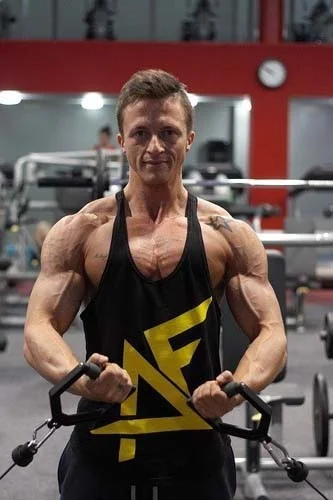 Beef Amino 300 таблетки на топ цена от OstroVit увеличава мускулната маса