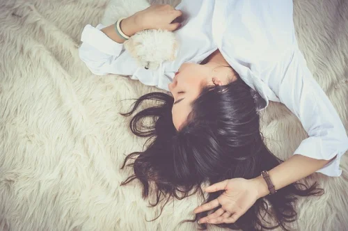 Melatonin Spray 30 мл на ниска цена от OstroVit помага при проблеми със съня.