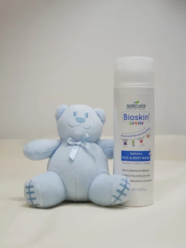 Bioskin junior на разумна цена помага при екзема.