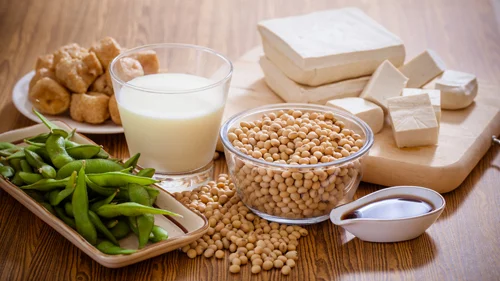 Soya & Calcium (Соя и Калций) 120 капсули на уникална цена от Sanct Bernhard съдържа естествени естрогено-подобни съединения.