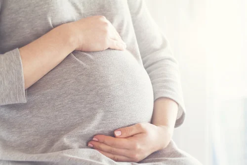 Folic Acid 800 мкг 250 капсули на отлична цена от Swanson има решаващо значение за правилното ембрионално развитие