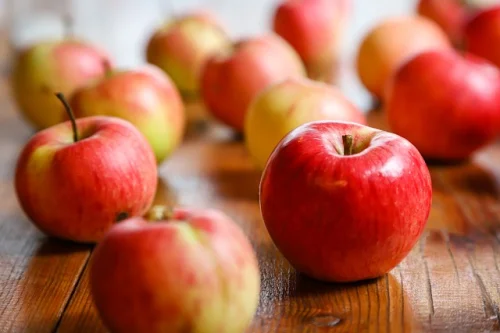 High Potency Apple Cider Vinegar 625 мг 180 капсули на ниска цена от Swanson помага пречистването и детоксикацията.