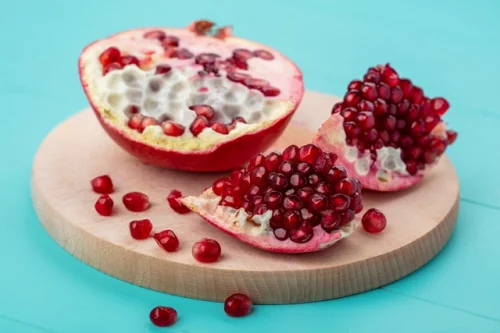 Pomegranate Extract 60 капсули от Swanson на супер цена съдържа екстракт от нар и екстракт от китайска смрадлика, съдържащи силни антиоксиданти. 