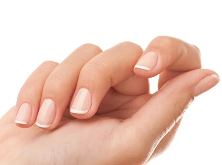 FemmeCalm Коса, Кожа, Нокти на Webber Naturals заздравява ноктите и ги прави по-прозрачни