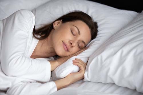 Melatonin 5 мг 60 желирани таблетки на супер цена от Biovea подобрява качеството на съня