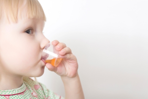 Витамикс Мултитоник Кидс Сироп за Деца Мултивитамини е натурален продукт за здравословен растеж при децата