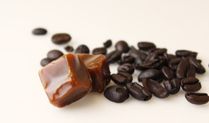 Nespresso Caramelito 10 бр. Кафе капсули на изумителна цена е с лек карамелен вкус и приятен аромат
